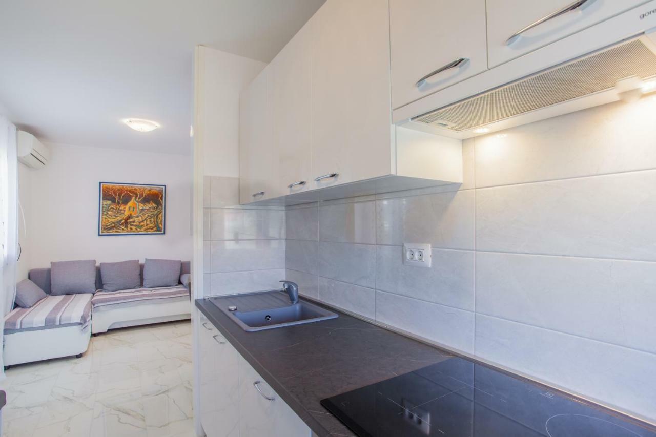 Apartment Sara - קרס מראה חיצוני תמונה