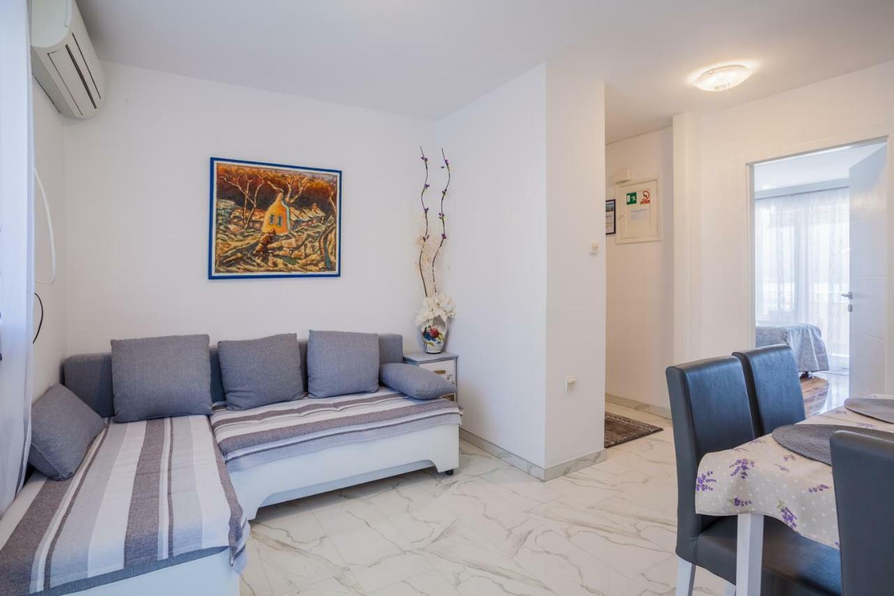 Apartment Sara - קרס מראה חיצוני תמונה